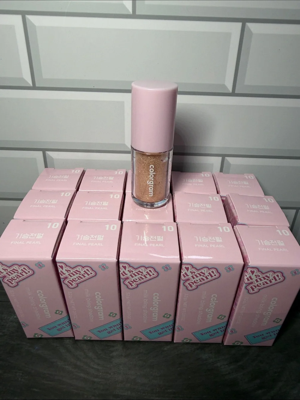LOT of 15 colorgram Milk Bling Shadow in Gold Sparkle - NWT